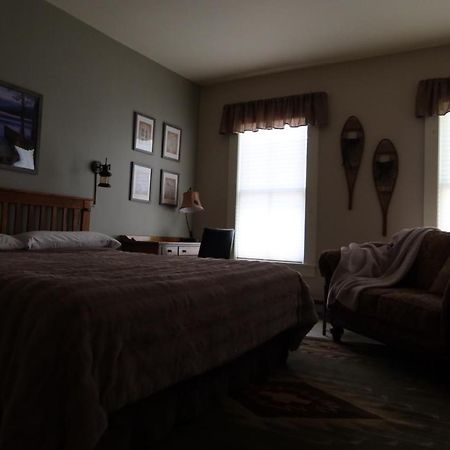 The Inn In Westport Bagian luar foto
