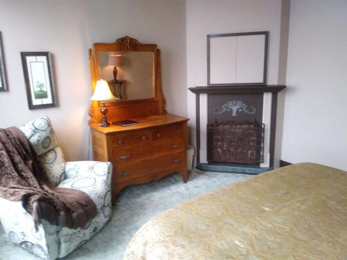 The Inn In Westport Bagian luar foto